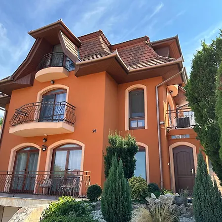 Renata Apartmán *